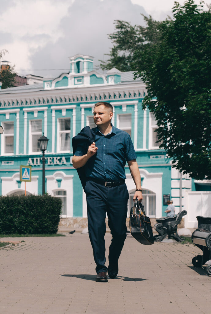 Юрист Роман Должиков